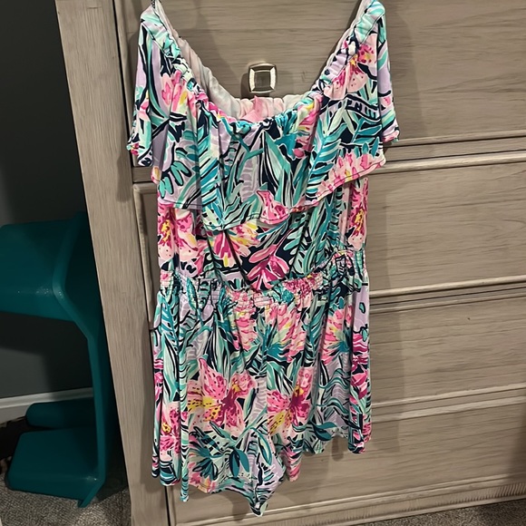 Lily Pulitzer strapless romper! - Picture 4 of 5